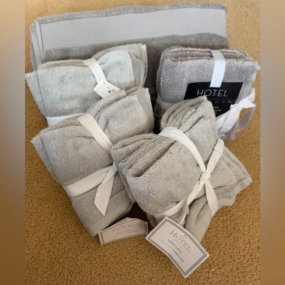Hotel Collection Silver and Gray Wash Cloth Set
